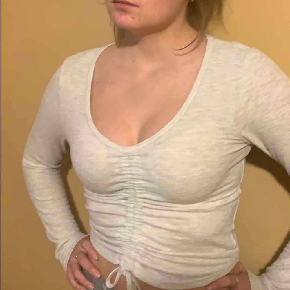 Scrunched long sleeve gray top